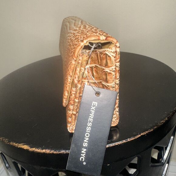 NWT Expressions NYC Faux Crocodile Print Shoulder Clutch Beige Tan Metallic Gold - Picture 2 of 6